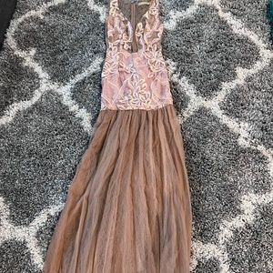 Dress/evening gown